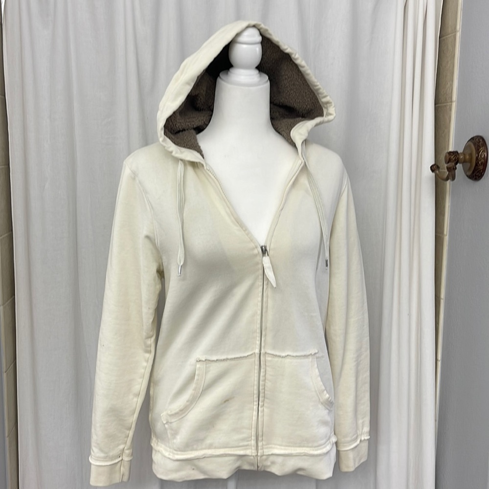 Esmara by Heidi Klimt